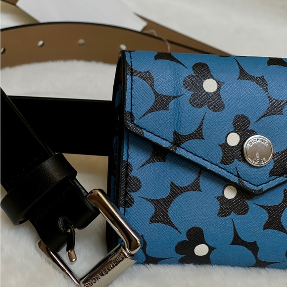 ✅NEW “Micheal Kors” Genuine Leather Belt Wallet - Picture 5 of 8